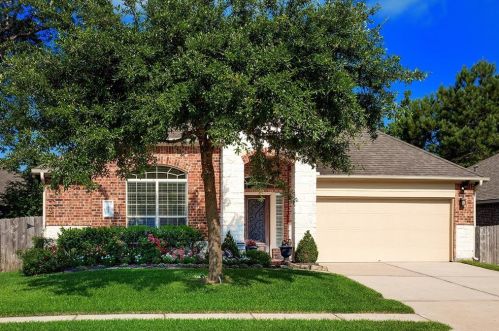 1054 Forest Haven Ct, Conroe, TX 77384-3500