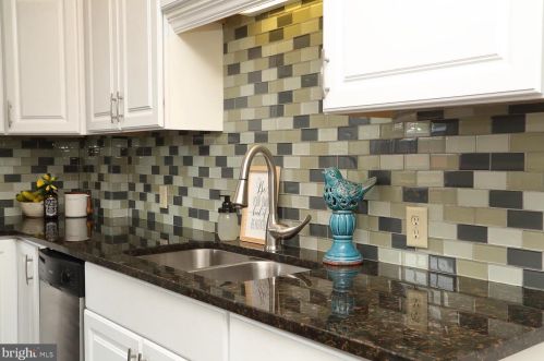 237 Cherry St, Lancaster PA  17602-2725 exterior