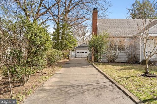 115 Steiner Ave, Trenton, NJ 08619-1622