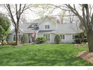 258 Kristin Ln, Allentown, PA 18104-9004