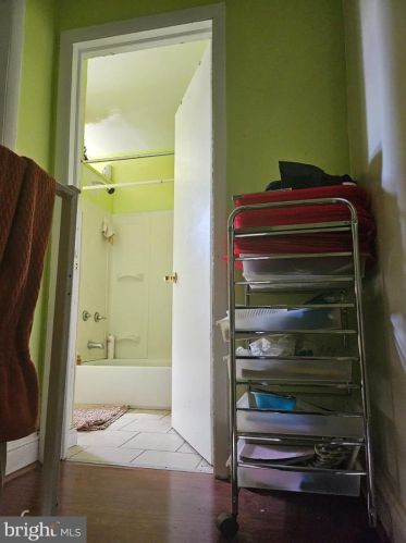 3334 Hope St, Philadelphia, PA 19140-5814