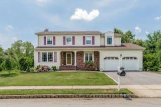 48 Oak Ter, Millstone, NJ 08844-1119