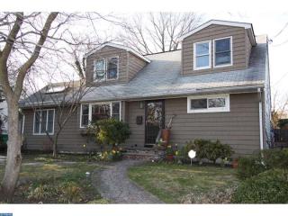 55 Linden Ave, Gloucester, NJ 08031-2239