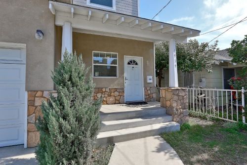 1919 Spurgeon St, Santa Ana, CA 92706-2825