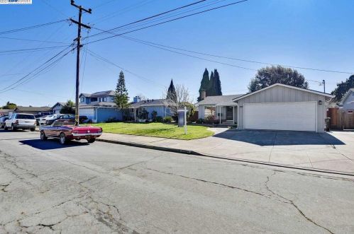 36007 Dalewood Dr, Newark, CA 94560-1807