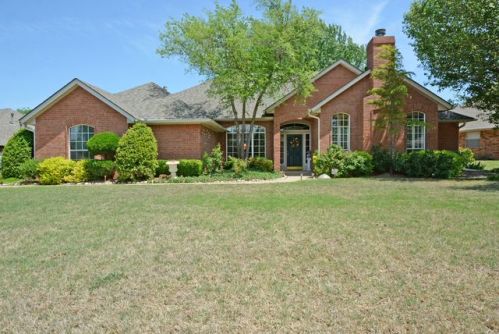 316 Hartford Dr, Edmond, OK 73003-6143