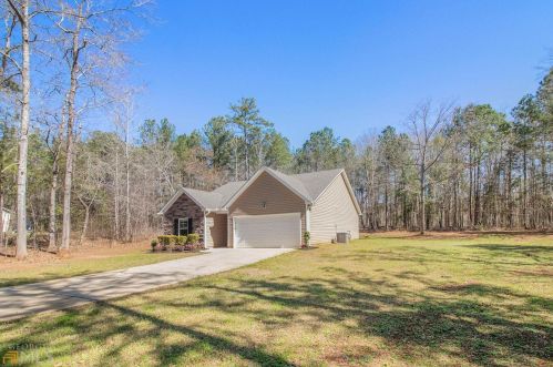 165 Pine Ridge Rd, Porterdale, GA 30016-5865