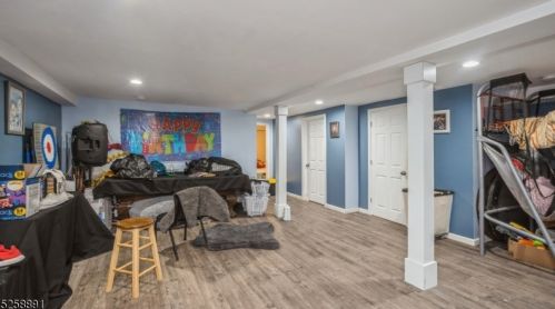 60 Van Nostrand Ave, Dover NJ  07801-4827 exterior
