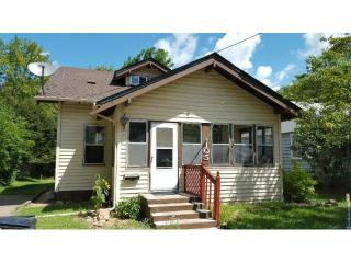 105 Riverside Ln, Jordan, MN 55352-1716