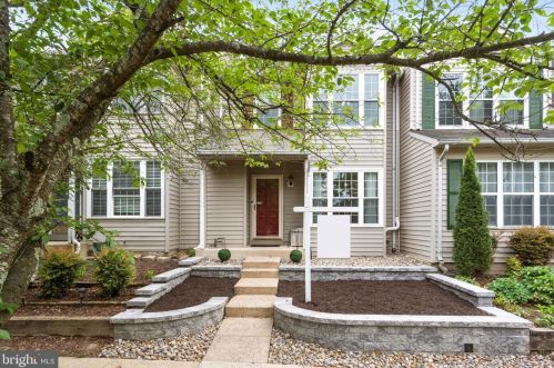 5621 Gosling Dr, Clifton, VA 20124-0900