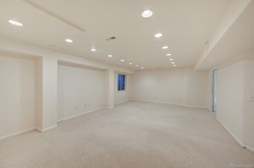 5756 Danube Cir, Aurora CO 80015-5148 exterior