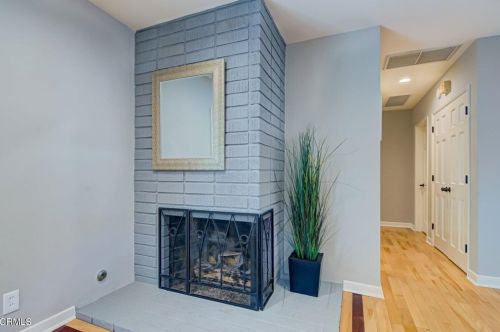 2902 El Caminito, Glendale CA 91214-2005 exterior