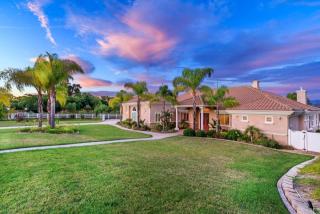 39526 Calle Cabernet, Temecula, CA 92591-4010