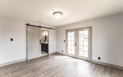 9600 Claxton Dr, Austin TX  78736-2901 exterior