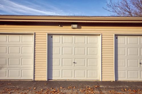 551 Carlysle Dr, Willowbrook IL  60514-1664 exterior