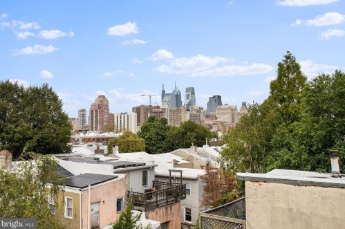 758 10th St, Philadelphia PA 19123-1966 exterior