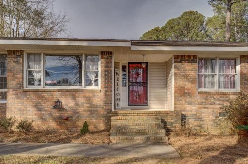 1326 Maple St, Conyers, GA 30013-1695