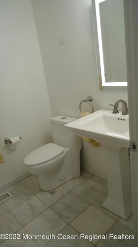 3307 Kapalua Ct, East Freehold NJ  07728-5918 exterior