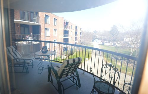 1605 Central Rd, Arlington Hts IL  60005-3303 exterior