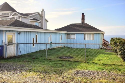 11457 Avery St, Newport OR  97365-9677 exterior