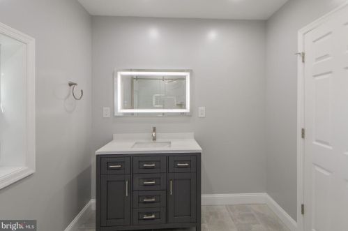 1514 Gridley Ln, Silver Spring MD  20902-3844 exterior