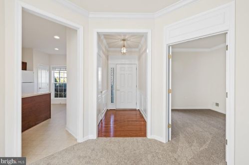 2 Birchleaf Dr, Fredericksburg, VA 22406-8407
