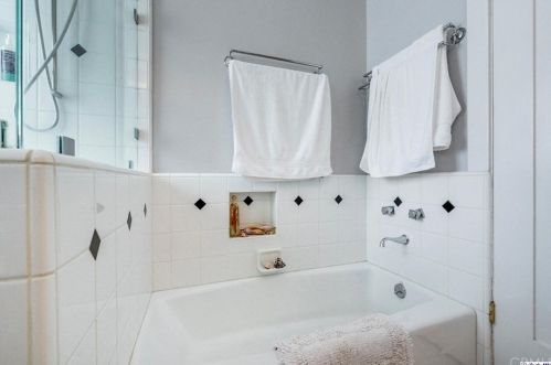 1151 Cedar St, Glendale CA  91207-1728 exterior
