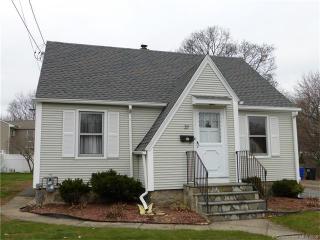 27 Hazel St, Watertown, CT 06779-2219