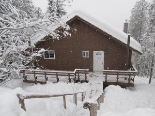 3215 Kaniksu Rd, Chewelah, WA 99109-5002