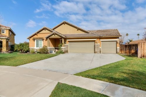 1150 Hazelwood Ave, Mountain Home Village, CA 92359-9521
