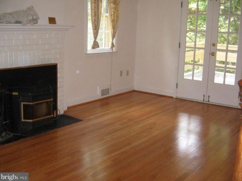 812 Woodside Pkwy, Silver Spring MD  20910-4251 exterior