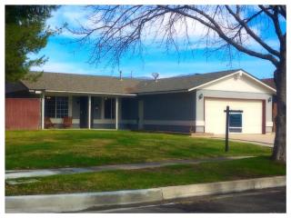 415 Hidalgo Ave, Redlands, CA 92374-2426