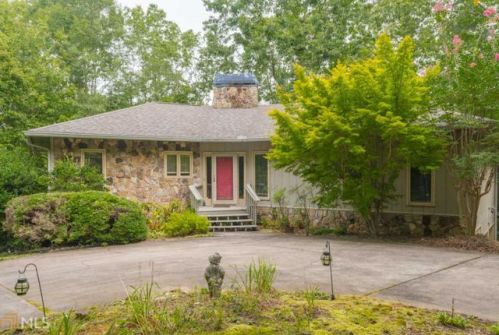 110 Starmont Trl, Clarkesville, GA 30523-0028