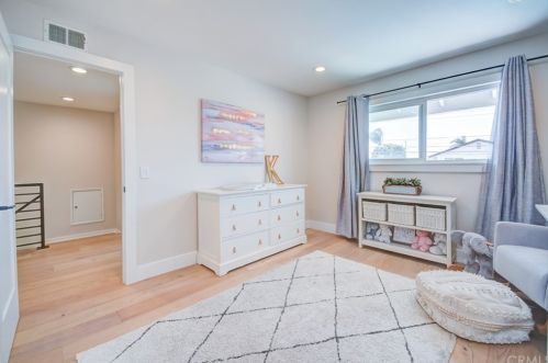 6372 Heil Ave, Huntington Beach CA  92647-4232 exterior