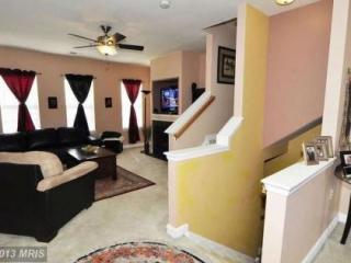 42506 Hollyhock Ter, Ashburn VA  20148-4841 exterior