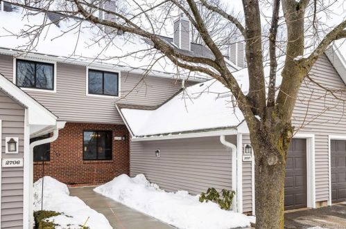 2707 Mill Pond Dr, Wapping, CT 06074-3560