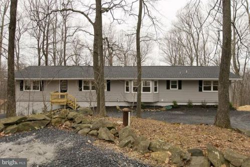 252 Trillium Trail Rd, Linden, VA 22642-5044