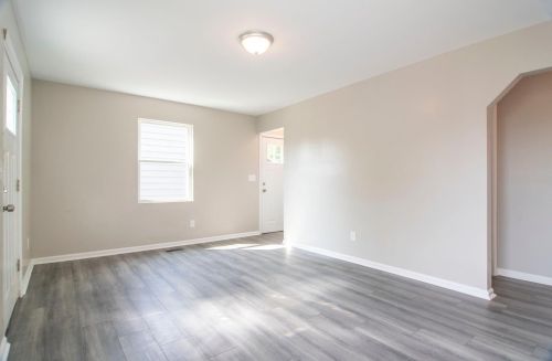 5218 Charloe St, Cincinnati OH  45227-1034 exterior