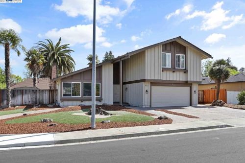 2483 Skylark Way, Pleasanton, CA 94566-4502