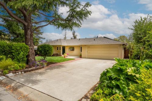 10564 Ainsworth Dr, Los Altos, CA 94024-7445