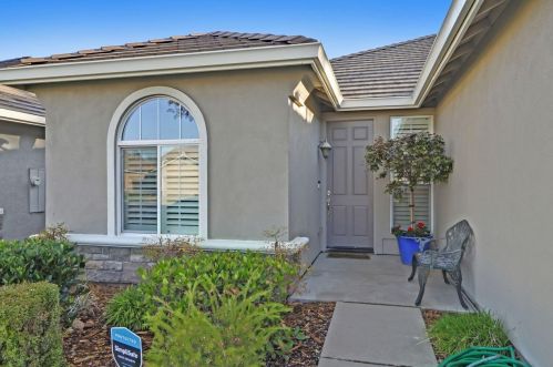 127 Last Chance Ct, Valley Springs, CA 95252-8431
