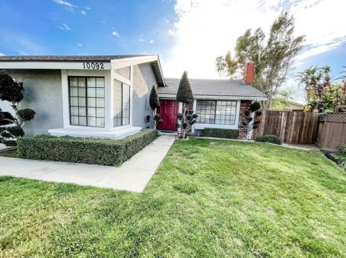 10092 Chula Vista Way, Riverside, CA 92503-7708