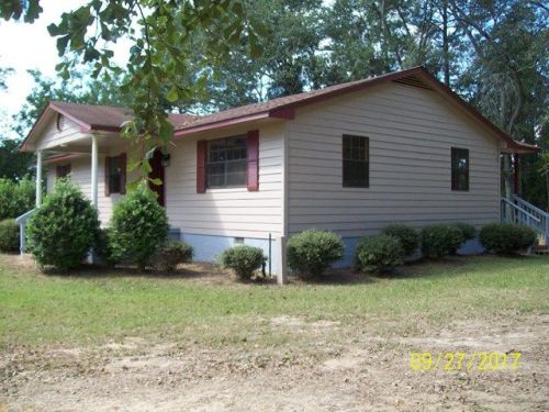 211 Courtney Ln, Cairo, GA 39827-5732