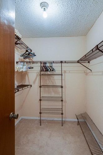 7909 Katie Ln, Fort Worth TX 76148-1512 exterior