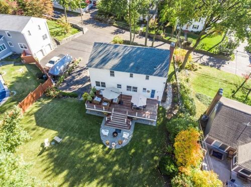 9 Old Saugatuck Rd, Norwalk, CT 06855-2017