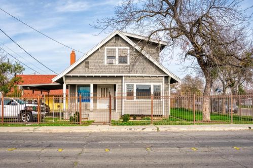 1327 Monterey Ave, Modesto, CA 95354-4245