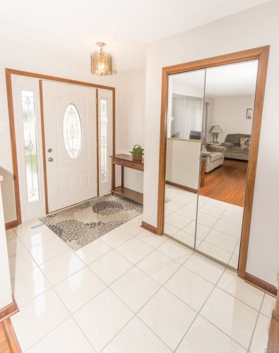 1331 Horseshoe Ct, Addison, IL 60101-3146