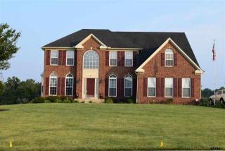 90 Mill Run Rd, York, PA 17404-7912