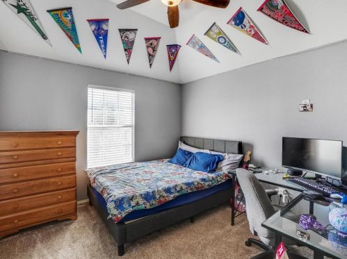 5000 Spanish Riv Trl, Fort Worth TX  76137-5216 exterior