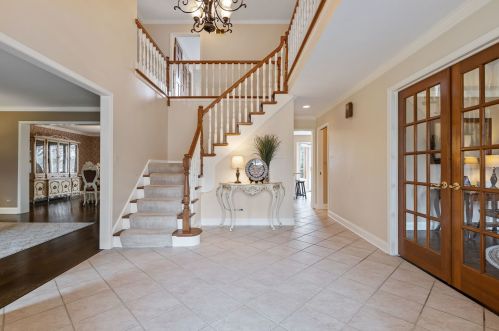 951 Rice Ct, Naperville, IL 60565-3463